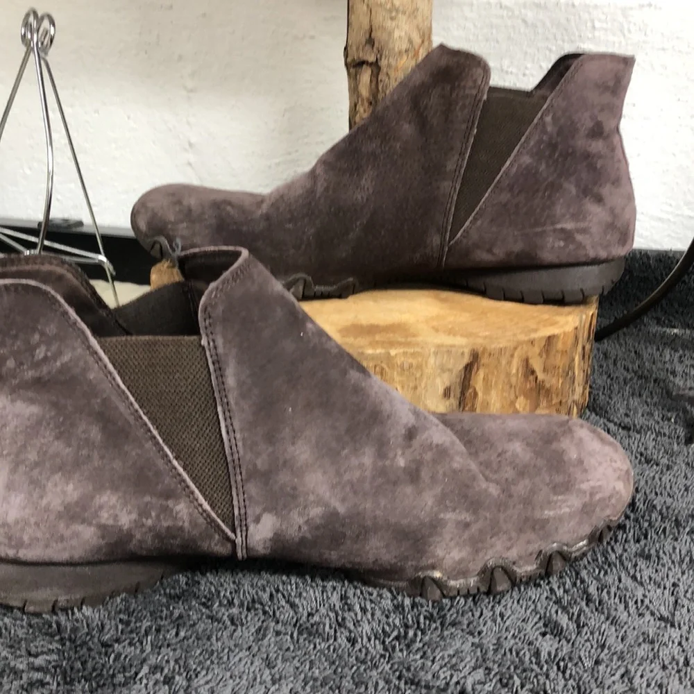 Skechers Relaxed Fit ankle‎ boots